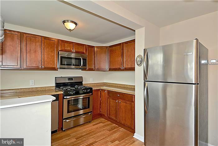 3610 Kemper Road Arlington, VA 22206 - Photo 9 of 22 Kitchen