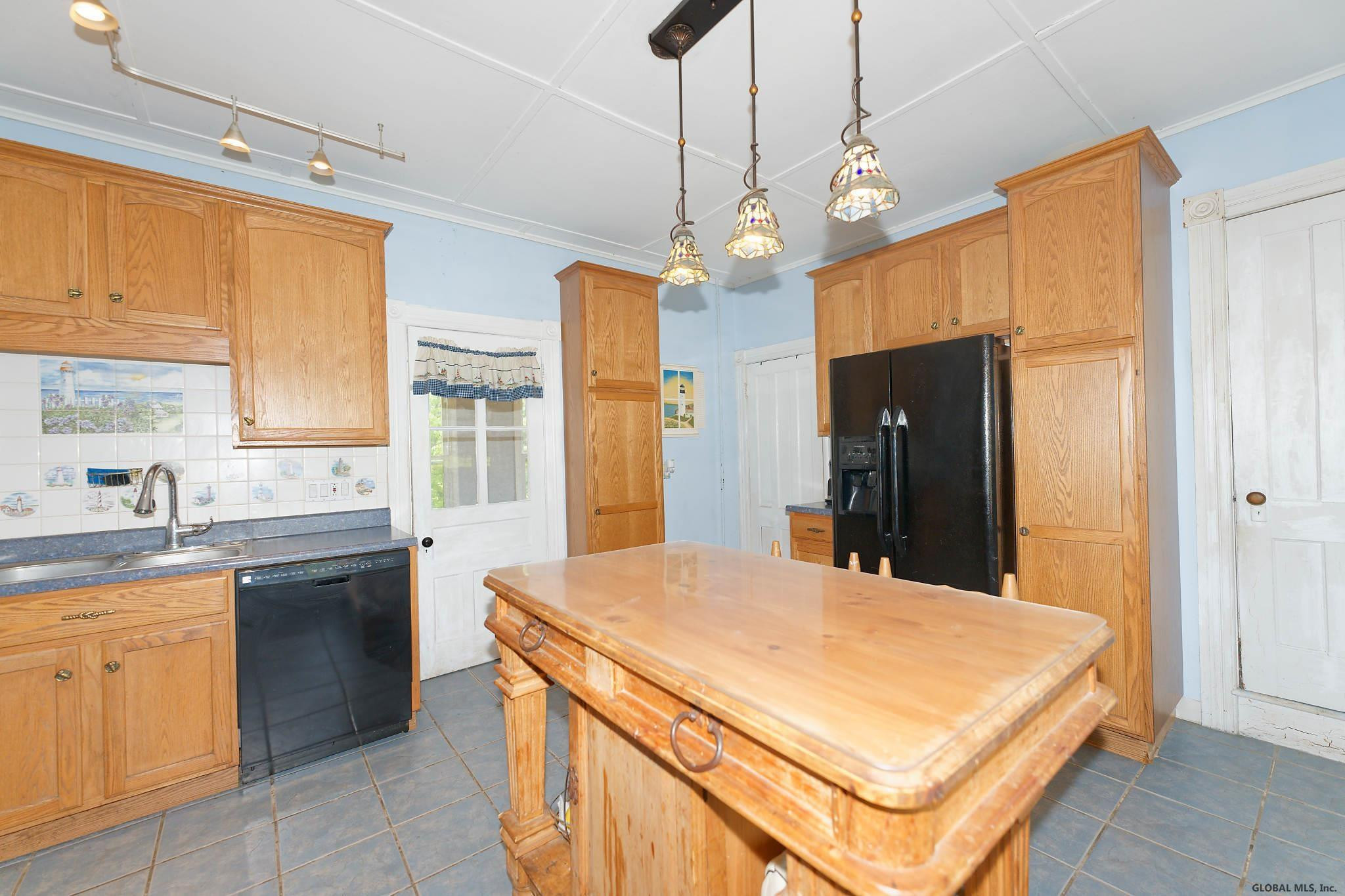 3123 Troy Schenectady Road Niskayuna, NY 12309 - Photo 16 of 44 Photo 16