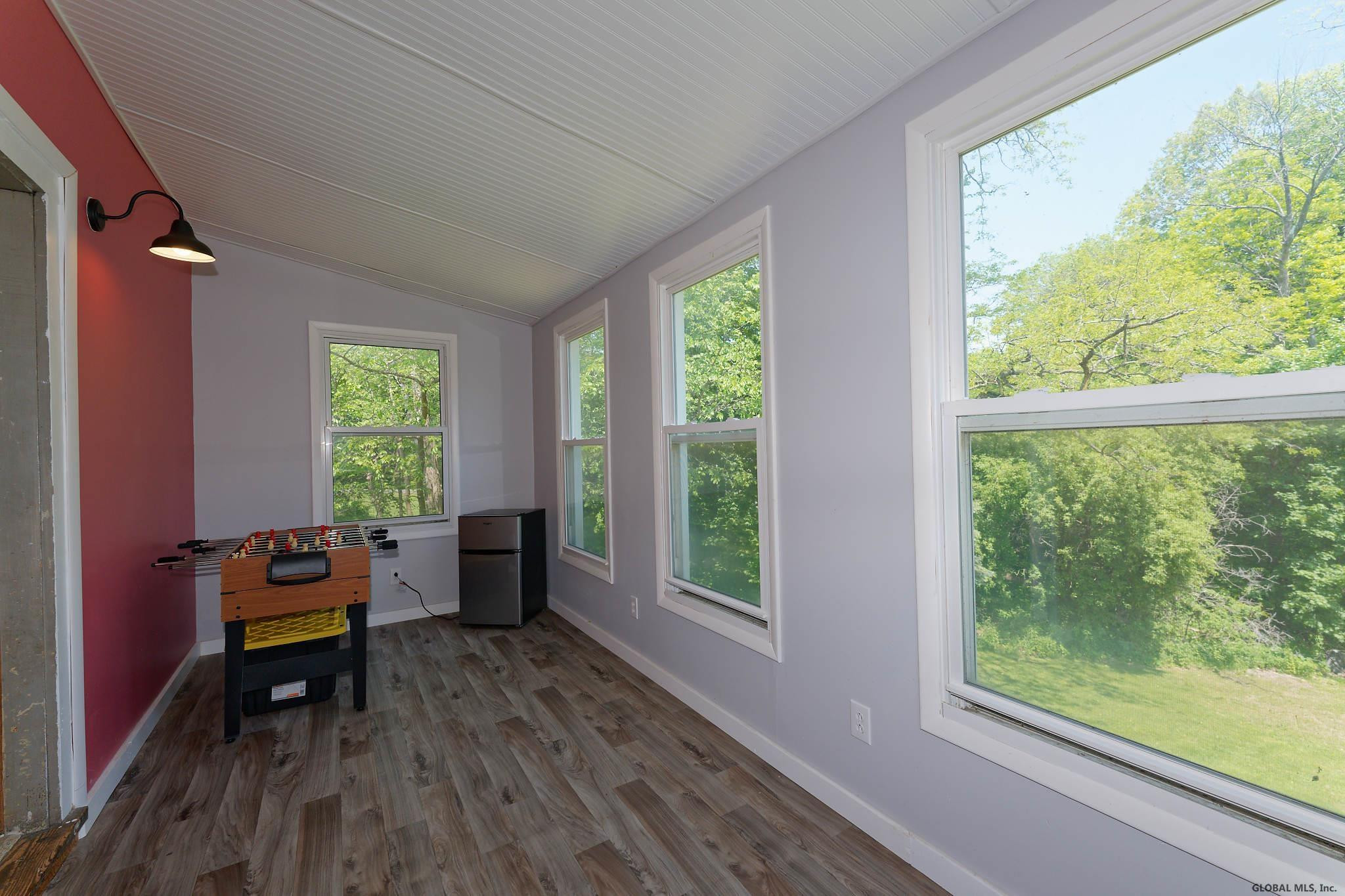 3123 Troy Schenectady Road Niskayuna, NY 12309 - Photo 19 of 44 Photo 19