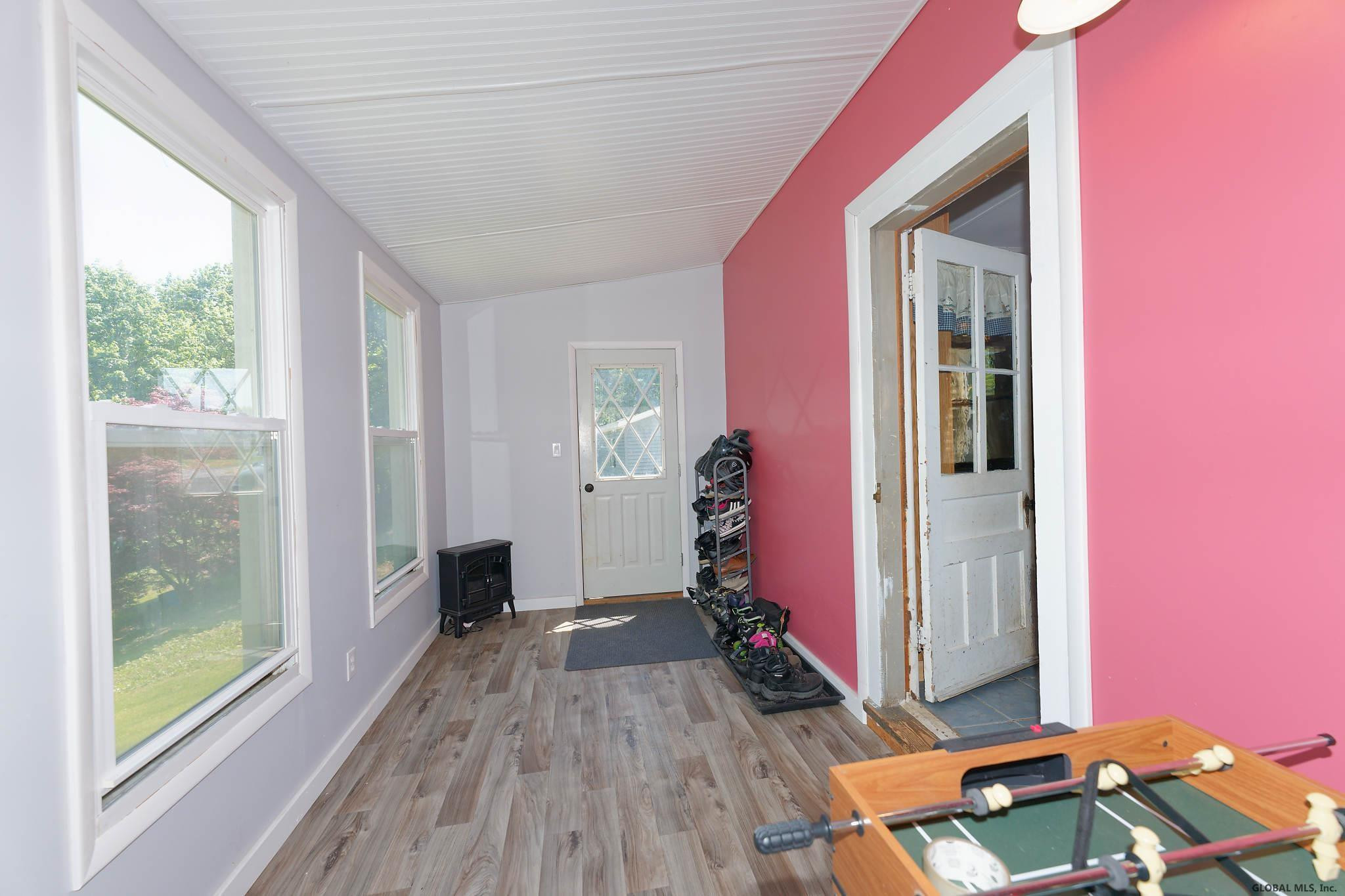 3123 Troy Schenectady Road Niskayuna, NY 12309 - Photo 20 of 44 Photo 20