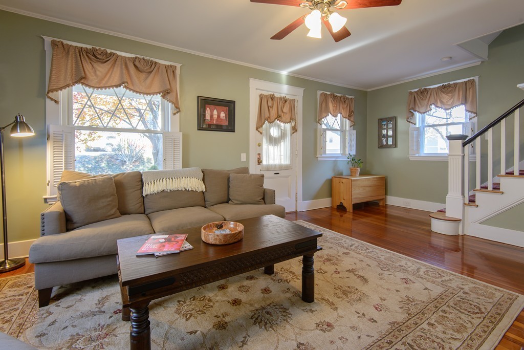 11 Station Road Salem, MA 01970 - Photo 6 of 30