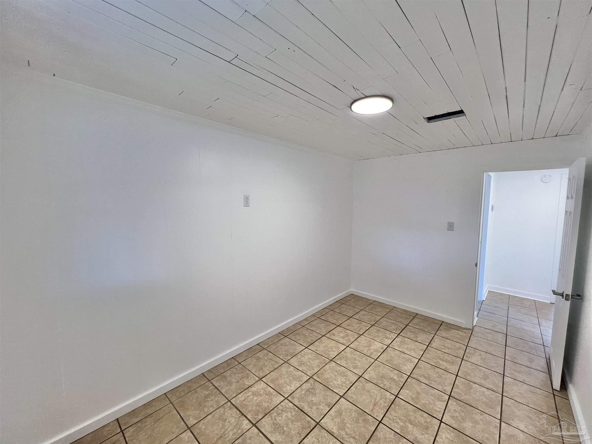 111 Swift Street Atmore, AL 36502 - Photo 11 of 24