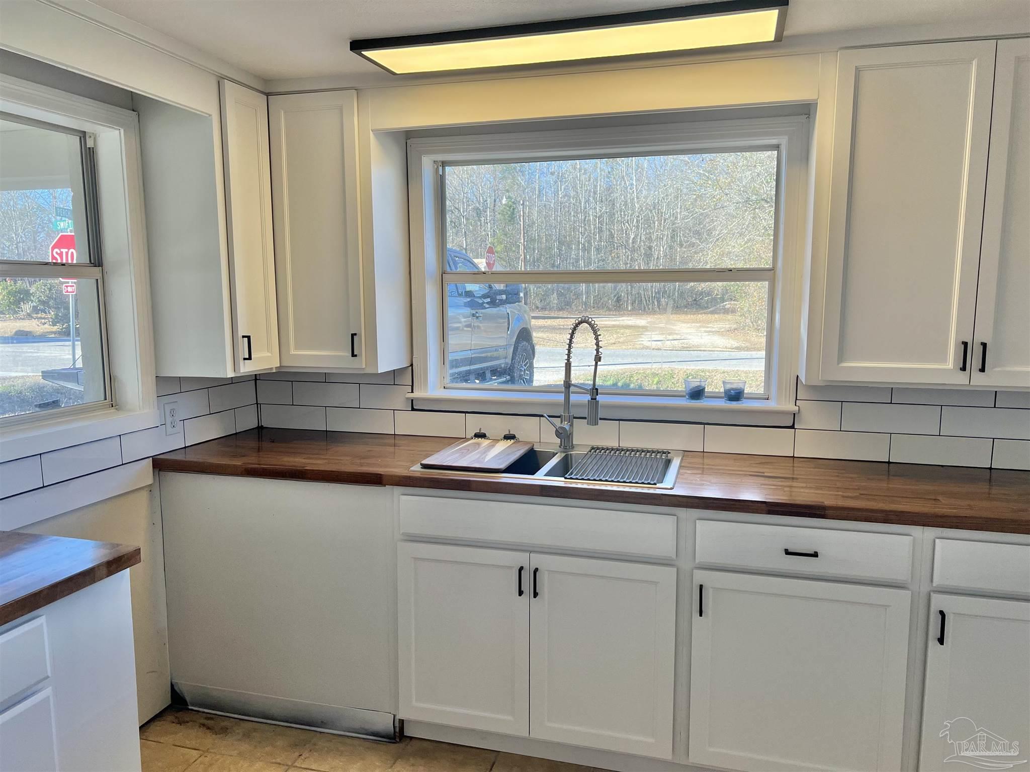 111 Swift Street Atmore, AL 36502 - Photo 3 of 24