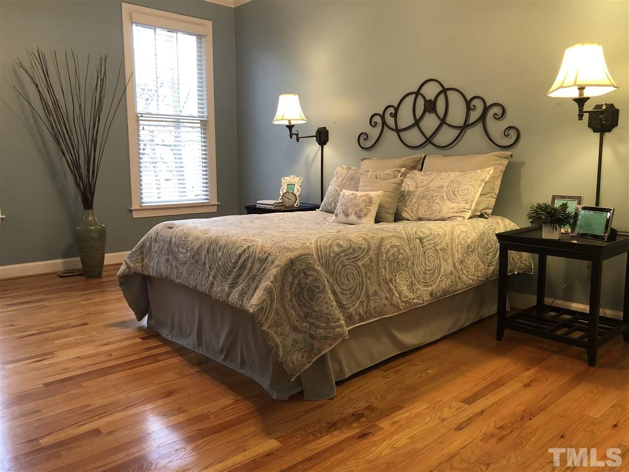 216 Ashton Hall Lane Raleigh, NC 27609 - Photo 14 of 27