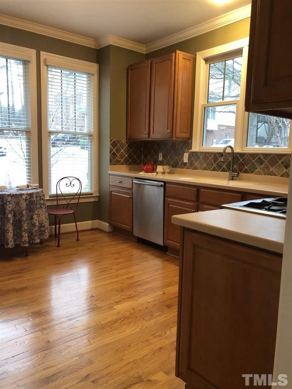 216 Ashton Hall Lane Raleigh, NC 27609 - Photo 10 of 27