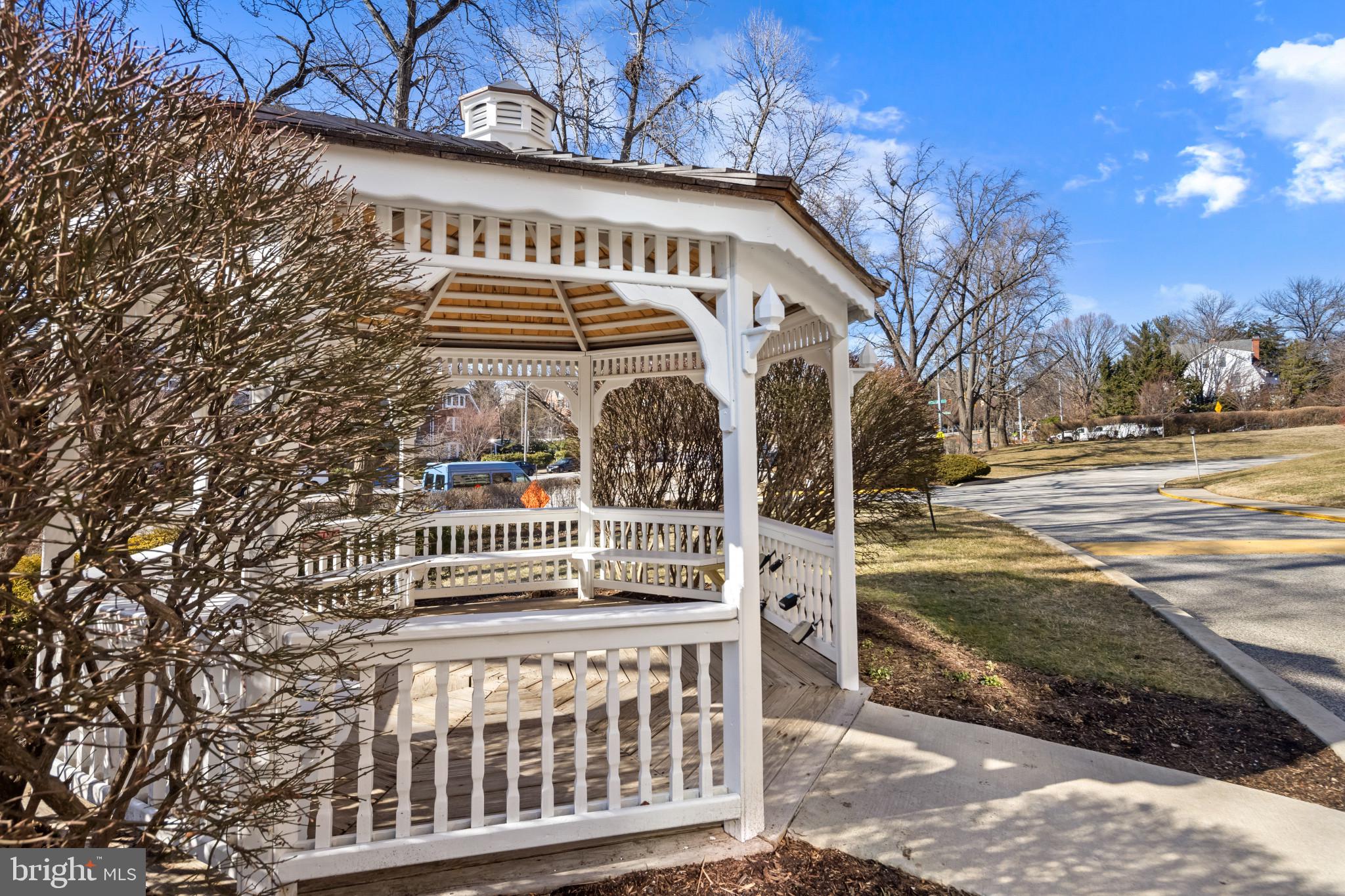 4401 Roland Avenue, Unit 310 Baltimore, MD 21210 - Photo 22 of 24 Gazebo