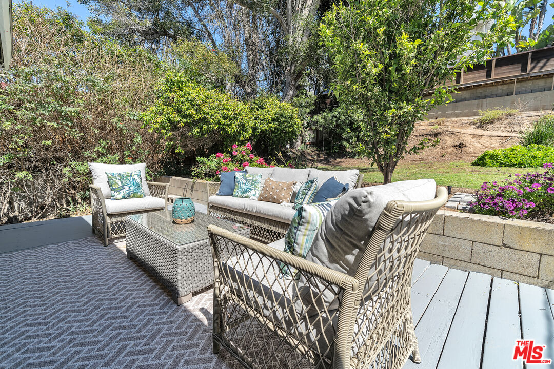 8330 Zitola Terrace Playa del Rey, CA 90293 - Photo 36 of 48 a view of outdoor space yard and patio