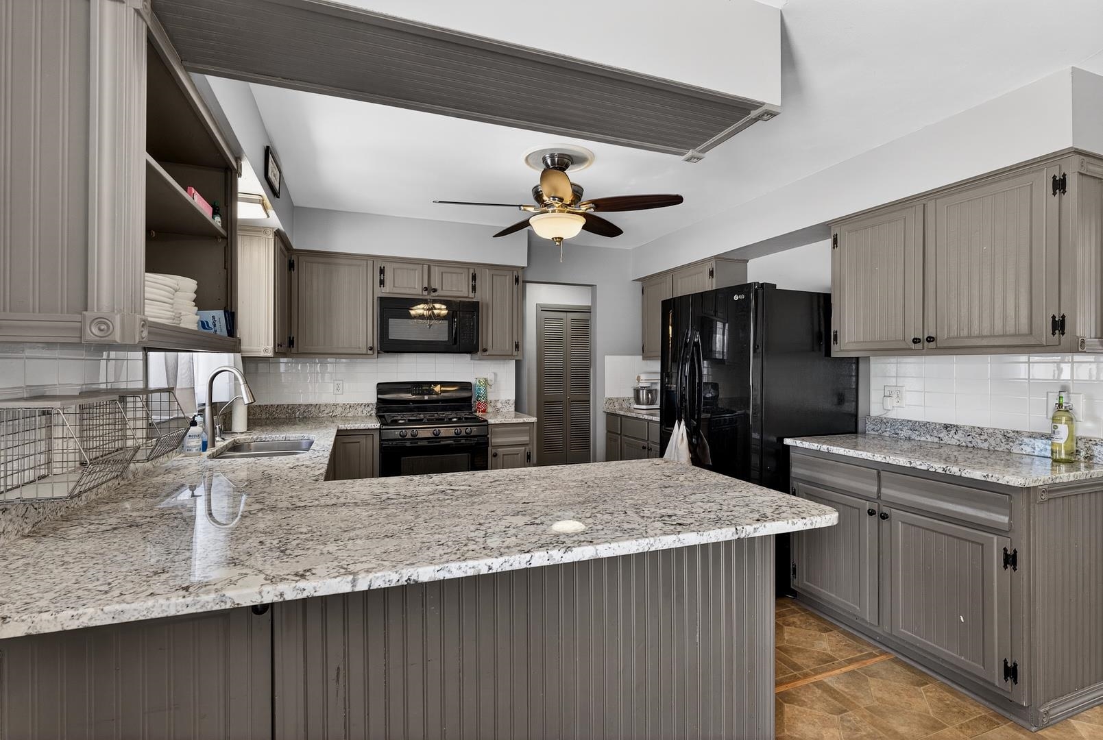 5529 Langer Road Marshall, WI 53559 - Photo 15 of 89