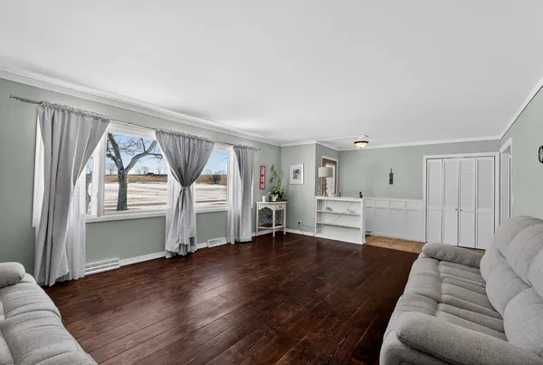 $750,000 | 5529 Langer Road, Marshall, WI 53559