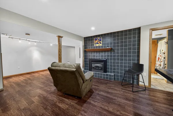 $750,000 | 5529 Langer Road, Marshall, WI 53559