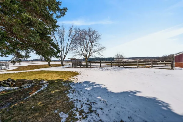 $750,000 | 5529 Langer Road, Marshall, WI 53559