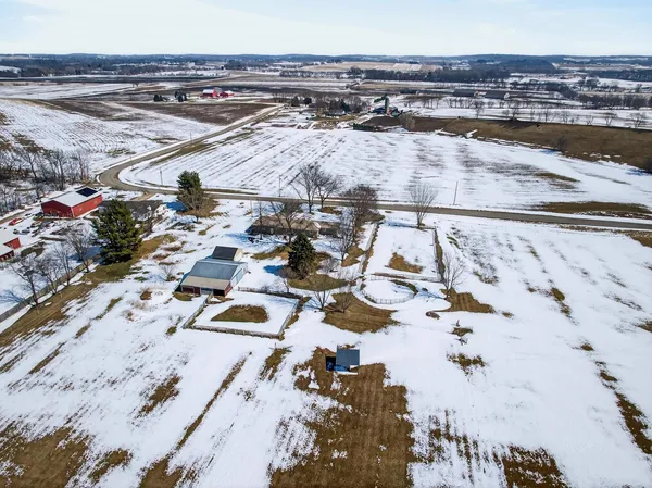 $750,000 | 5529 Langer Road, Marshall, WI 53559