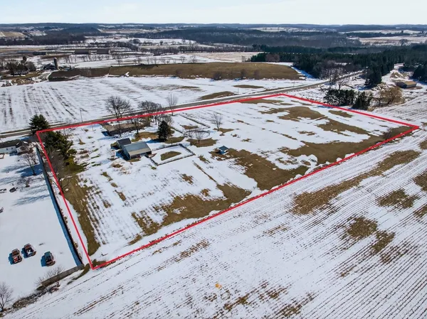 $750,000 | 5529 Langer Road, Marshall, WI 53559