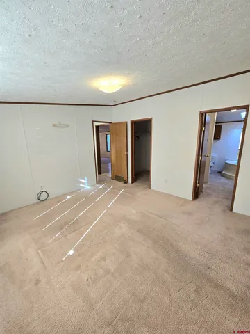 a view of a livingroom with an empty space