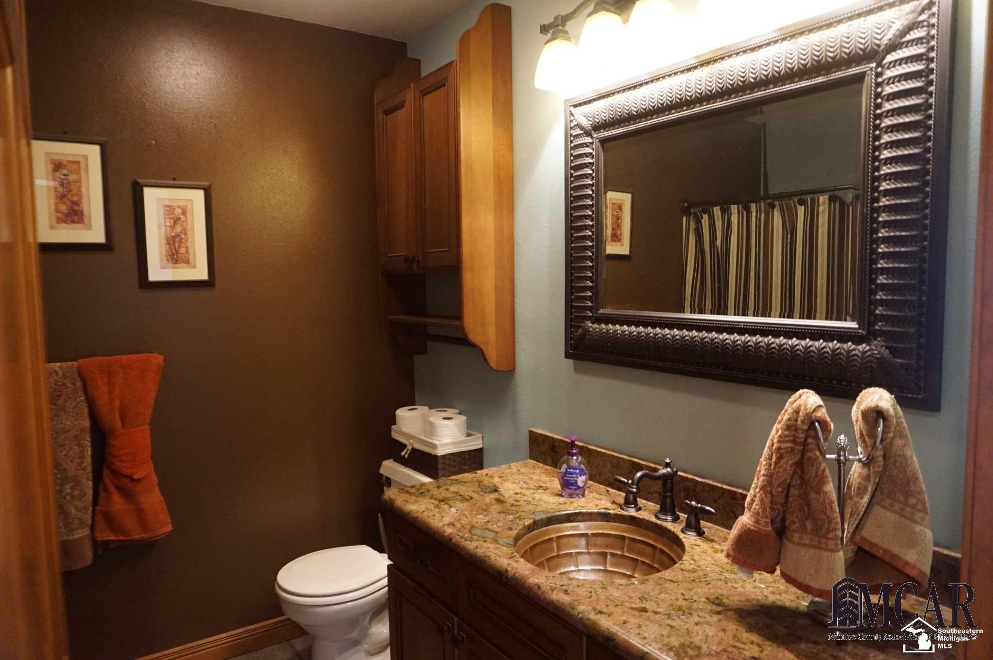 6409 Lighthouse Road Monroe, MI 48161 - Photo 12 of 36 21452571-11.JPG