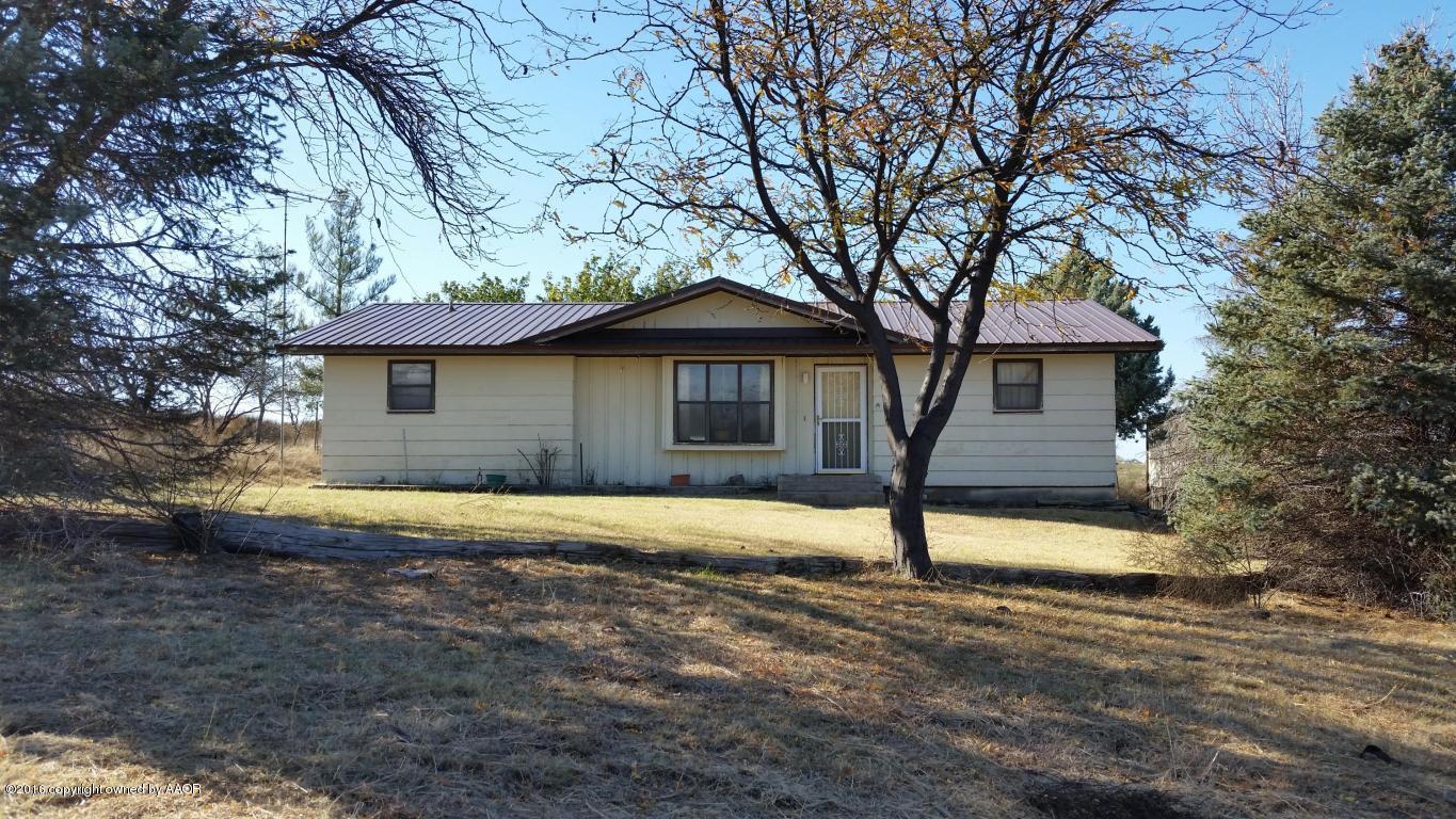 9804 Stinnett Road Fritch, TX 79036 - Photo 3 of 3 front of home