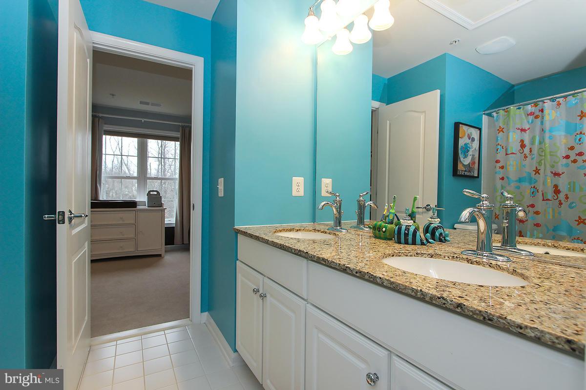 4810 Chichester House Road Olney, MD 20832 - Photo 19 of 30 Bath
