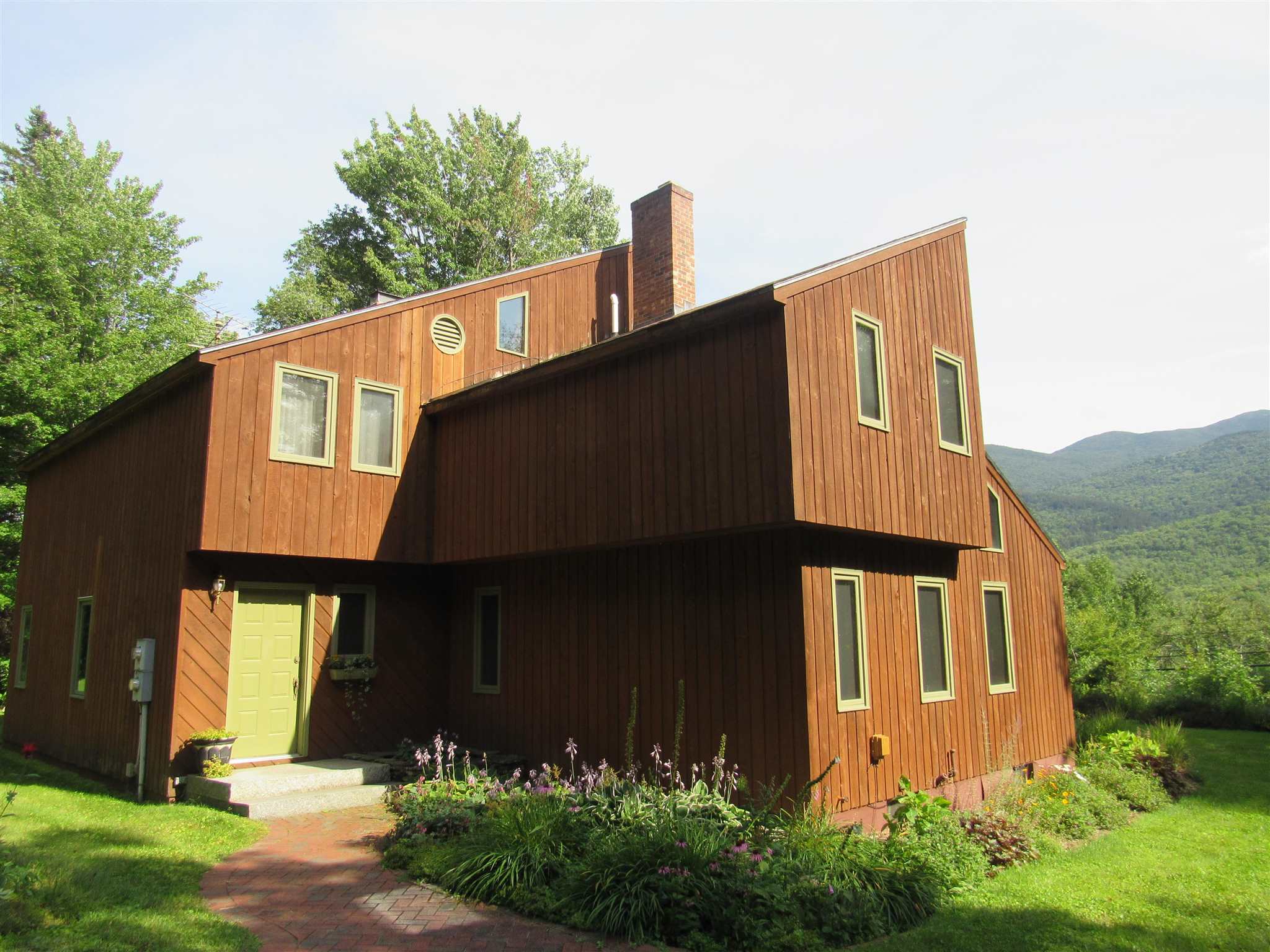 82 Durand Road Randolph, NH 03593 - Photo 1 of 36 Gallery Image 1