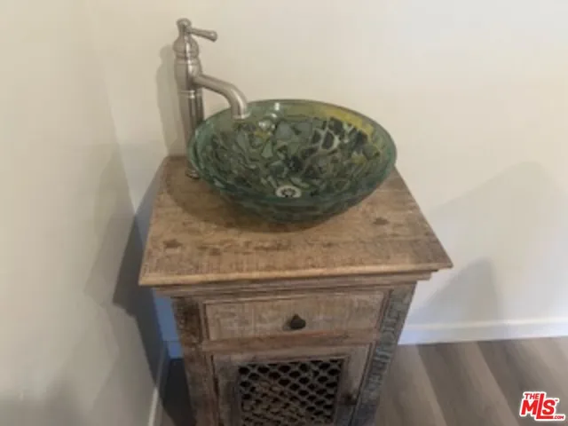 a close view of sink