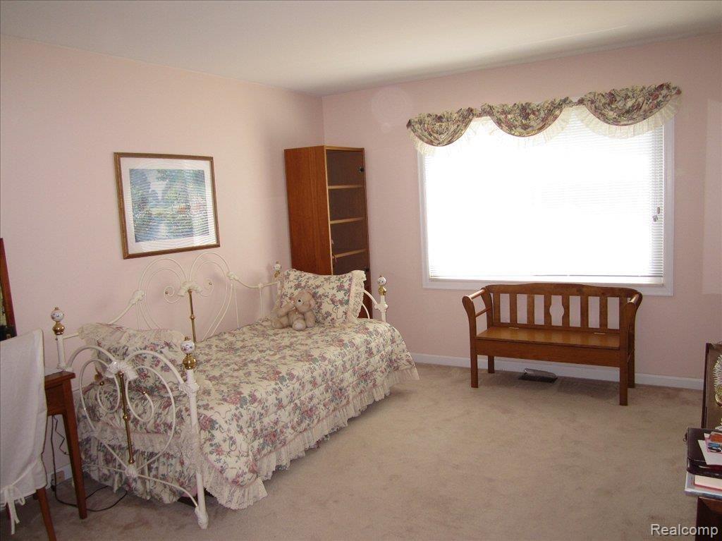 41827 Cherry Hill Road Novi, MI 48375 - Photo 6 of 15 1st Floor Bedroom