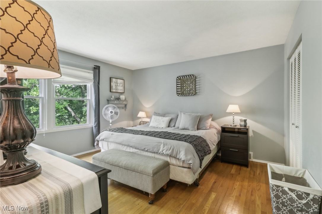 2225 Woodpark Road Fairlawn, OH 44333 - Photo 11 of 29 Master suite with full bath