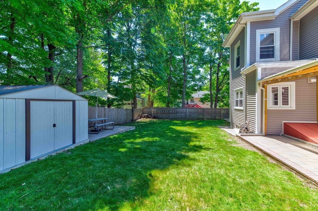34 Spring Hill Road Boston, MA 02136 - Photo 10 of 37