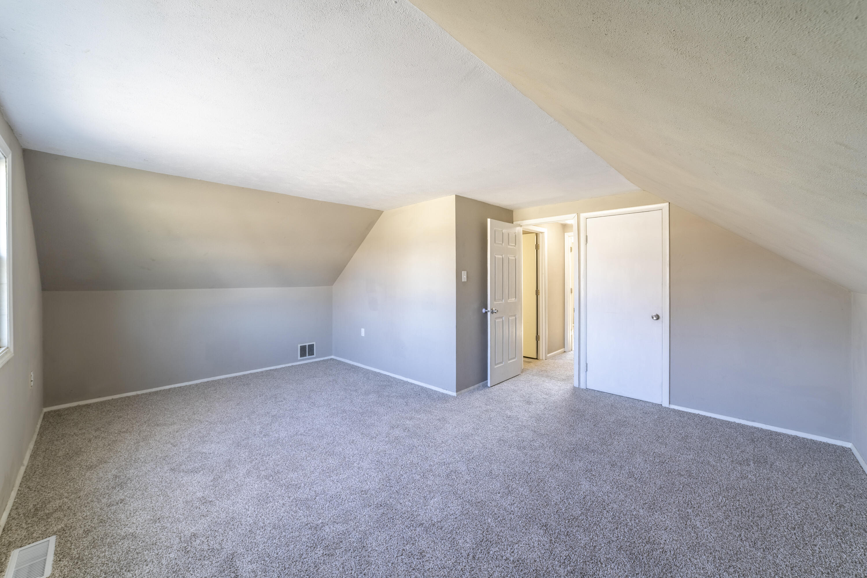 765 Governor Road Valparaiso, IN 46385 - Photo 14 of 26 a view of an empty room