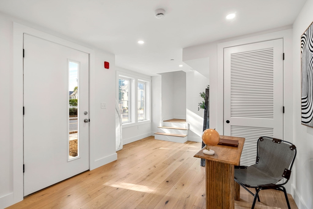 16 Elm Street, Unit 16 Newton, MA 02465 - Photo 25 of 42