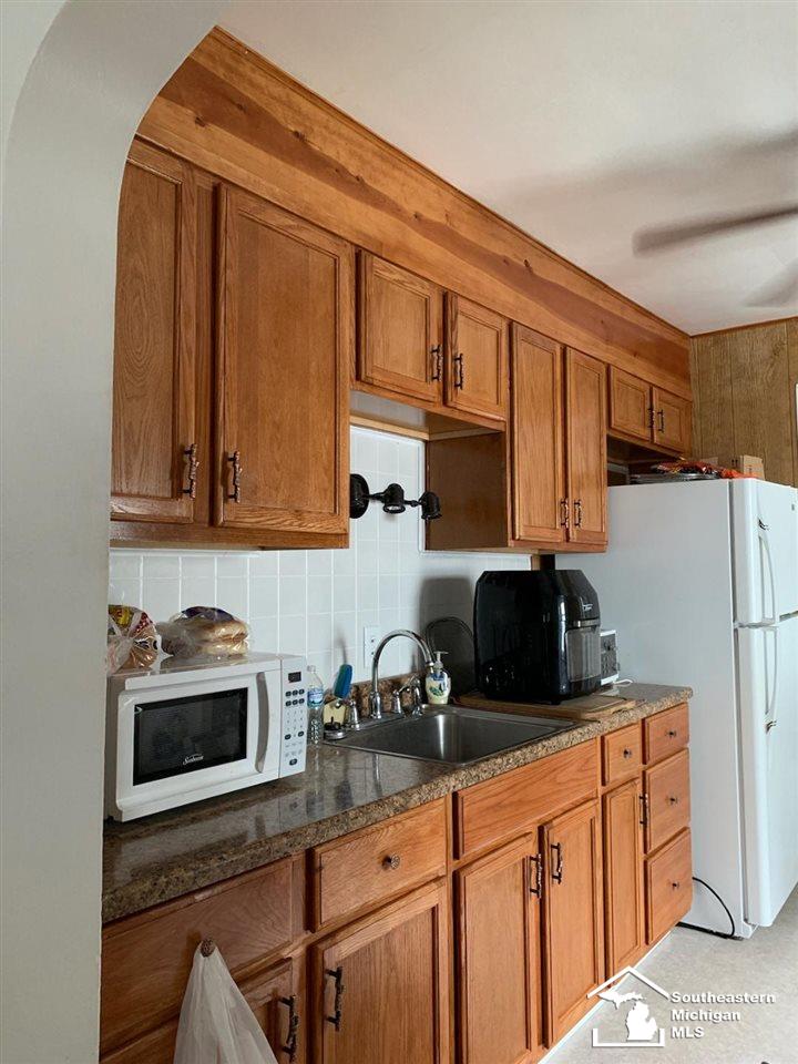 2388 Bloomfield Street Melvindale, MI 48122 - Photo 5 of 14