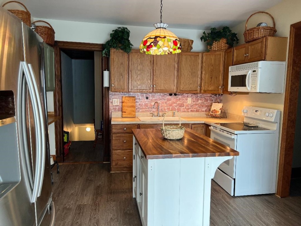 124 West Main Street Hancock, NY 13783 - Photo 4 of 46