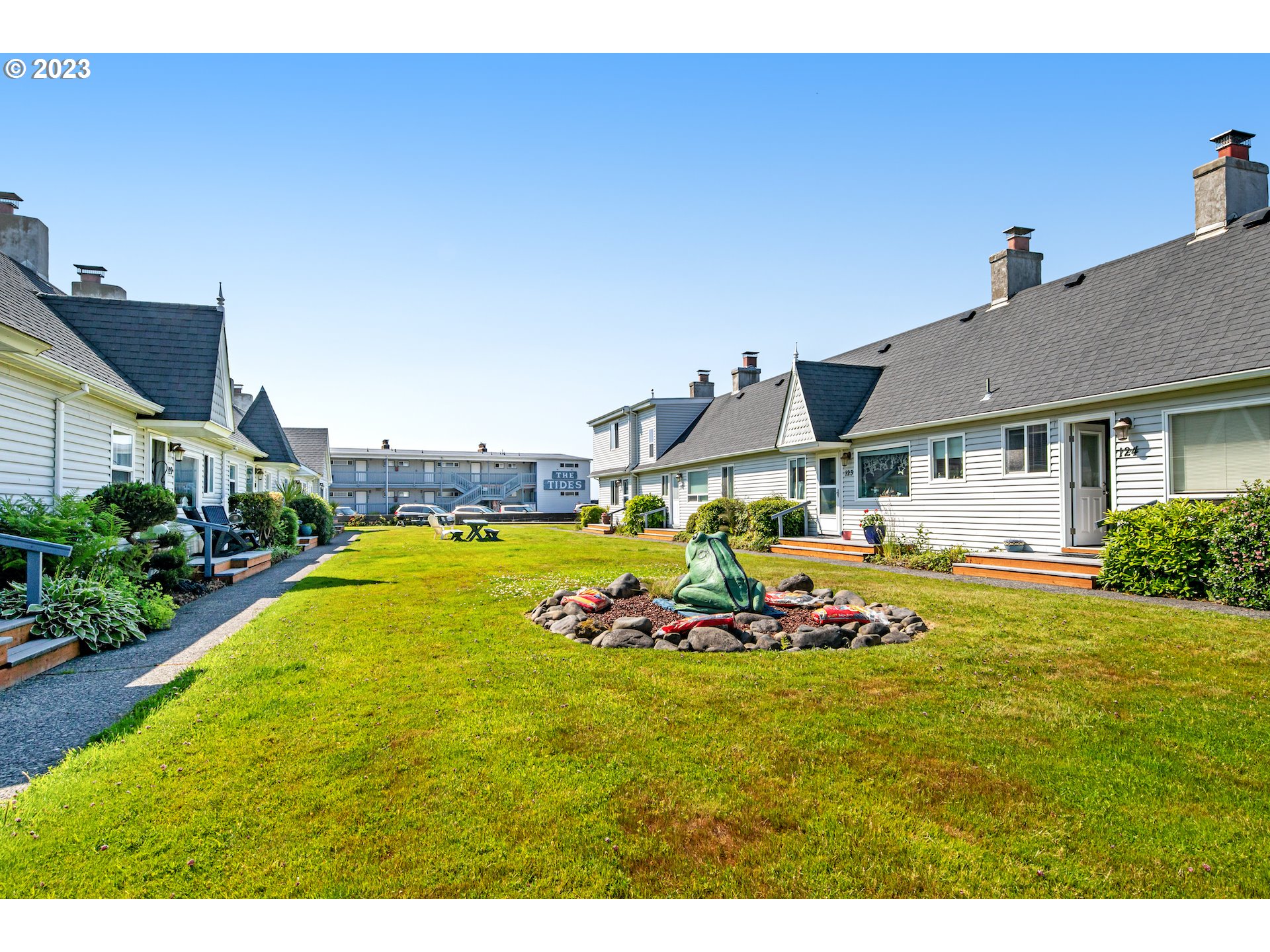 2316 Beach Drive, Unit 157 Seaside, OR 97138 - Photo 17 of 24 a front view of house with outdoor space and swimming pool