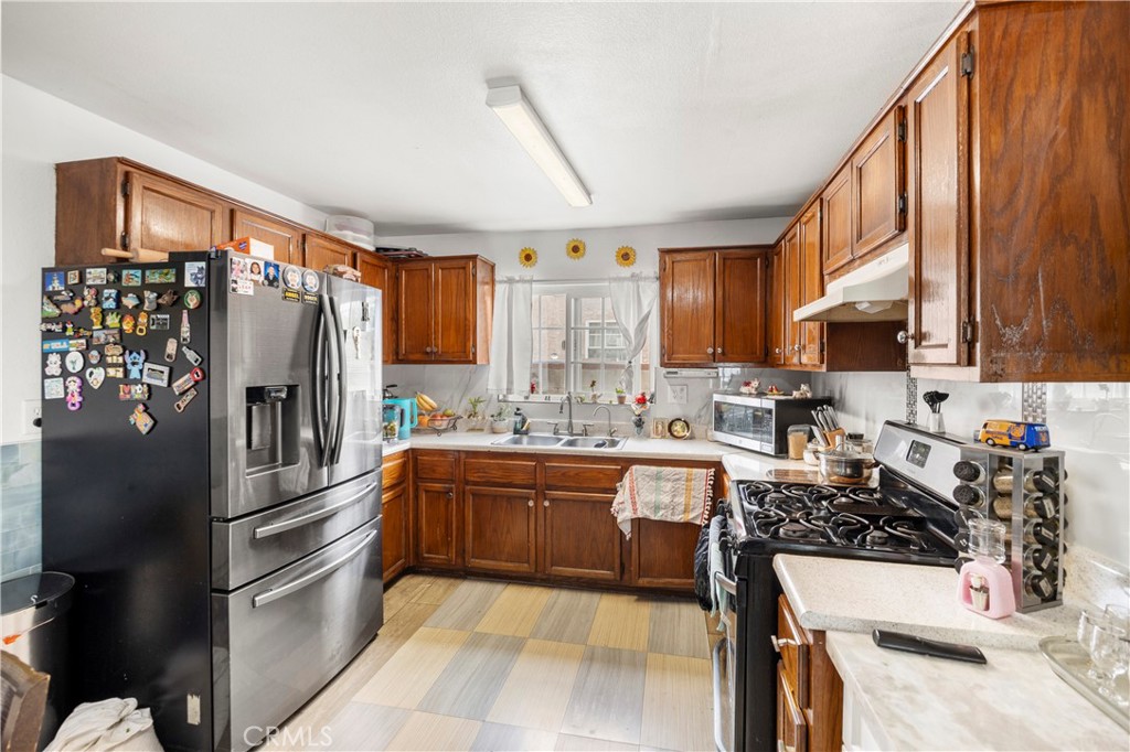 1219 South Downey Road Los Angeles, CA 90023 - Photo 6 of 25