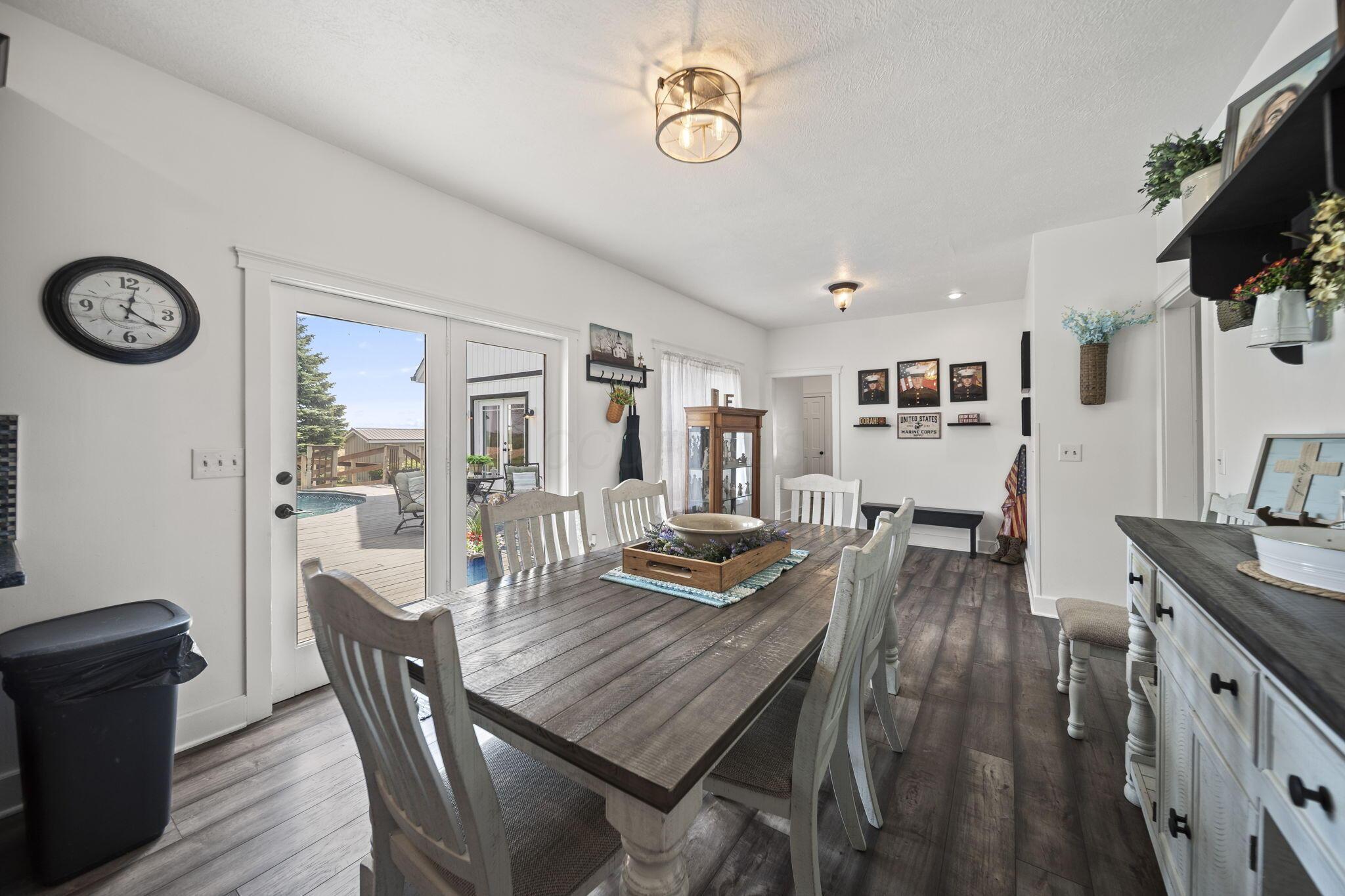 29814 Wolfe Road Circleville, OH 43113 - Photo 20 of 95 DINING ROOM