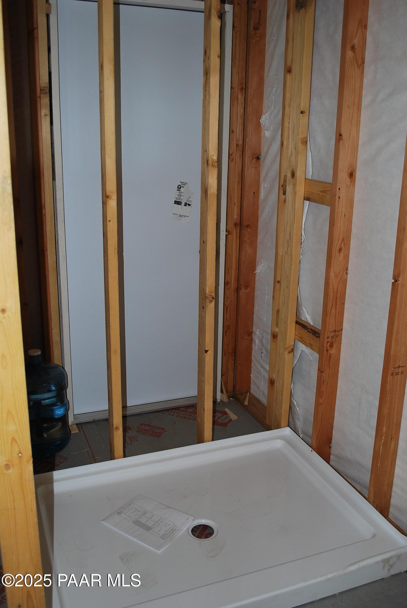 0 East Refuge Hideout Road Prescott, AZ 86303 - Photo 12 of 41 a bathroom with a bathtub