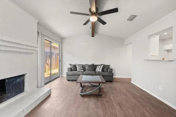 $1,510 | 3328 Green Ridge Street, Unit 3330, Fort Worth, TX 76133