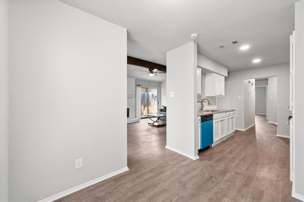 3328 Green Ridge Street, Unit 3330 Fort Worth, TX 76133 - Photo 13 of 29