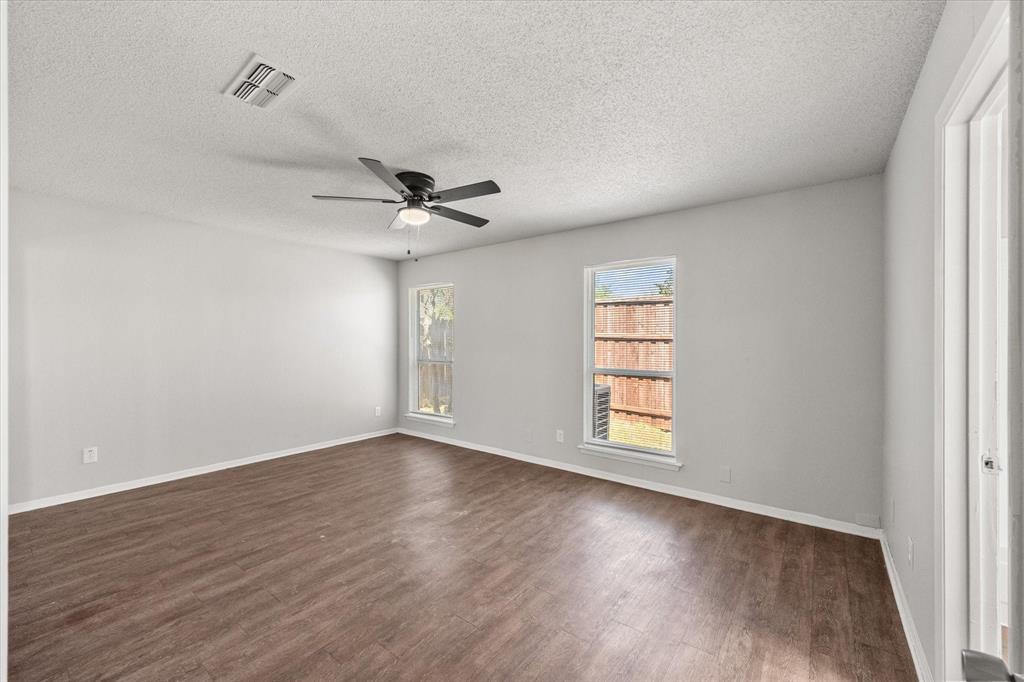 3328 Green Ridge Street, Unit 3330 Fort Worth, TX 76133 - Photo 22 of 29