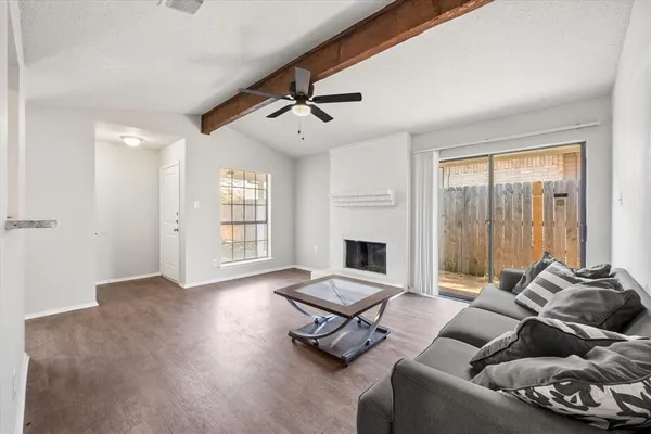 $1,510 | 3328 Green Ridge Street, Unit 3330, Fort Worth, TX 76133