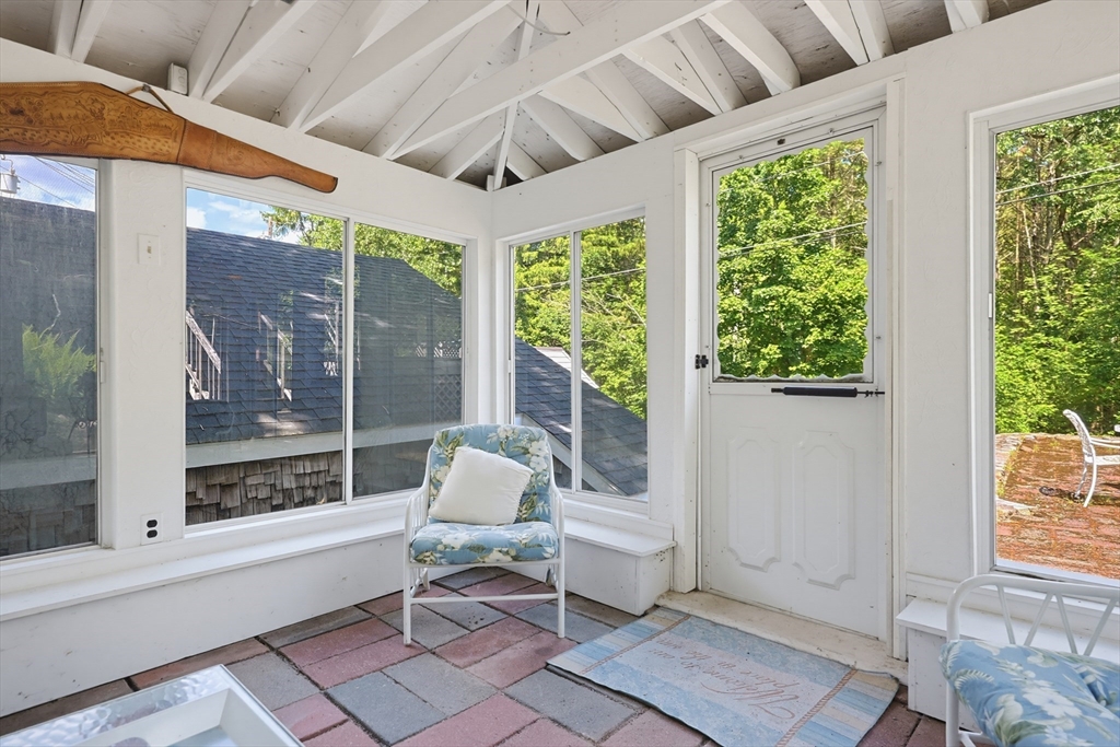 665 South Street Walpole, MA 02081 - Photo 37 of 40