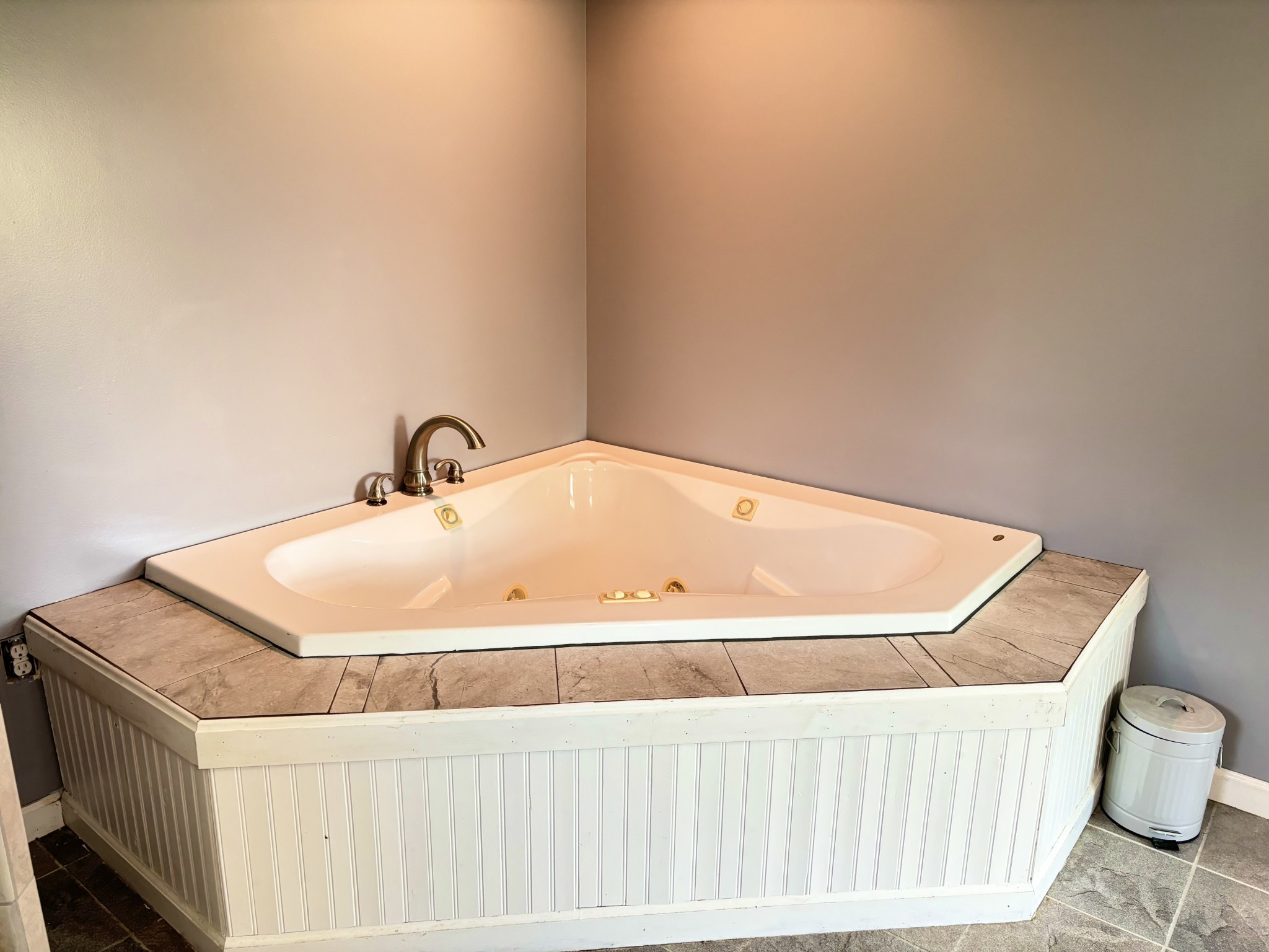 545 Adams Store Poole Mill Road Crofton, KY 42217 - Photo 24 of 48 a white bath tub sitting in a bathroom