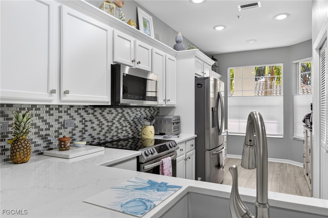 8231 Parkstone Place, Unit 105 Naples, FL 34120 - Photo 6 of 43