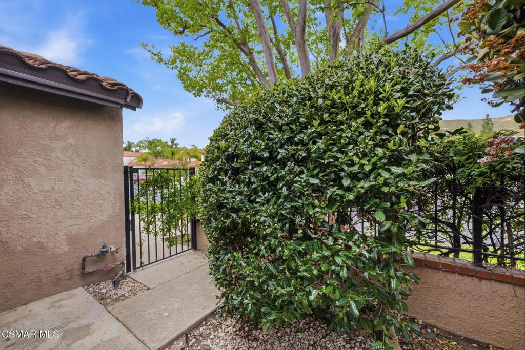 802 Congressional Road Simi Valley, CA 93065 - Photo 22 of 37