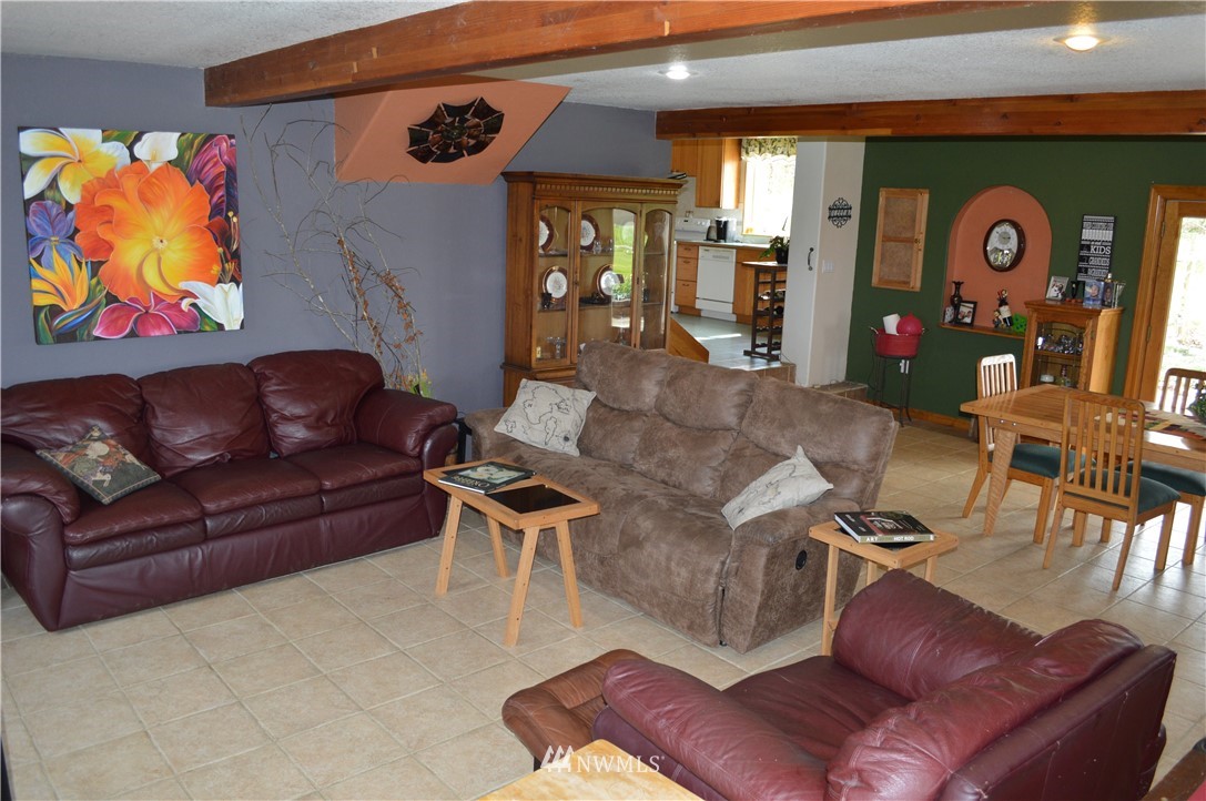 286 Lilly Wheaton Road Raymond, WA 98577 - Photo 7 of 19 Gallery Image 7
