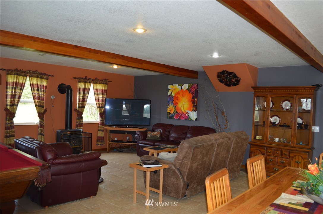 286 Lilly Wheaton Road Raymond, WA 98577 - Photo 8 of 19 Gallery Image 8