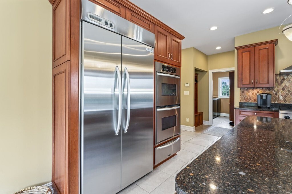 1107 Fox Hollow Road New Castle, IN 47362 - Photo 13 of 66