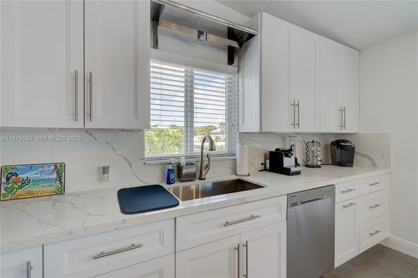 $3,500,000 | 48 Andros Road, Key Largo, FL 33037