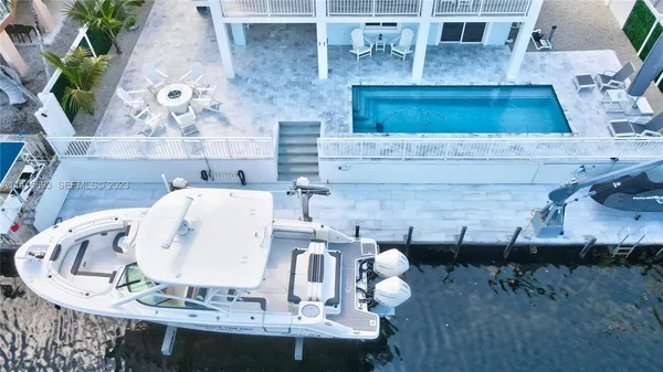 $3,500,000 | 48 Andros Road, Key Largo, FL 33037