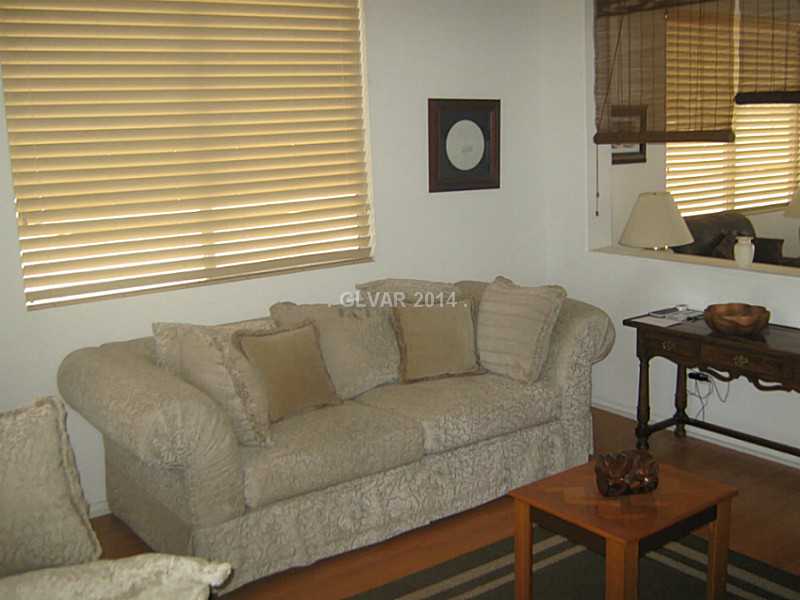 9764 Ridgebluff Avenue Las Vegas, NV 89148 - Photo 5 of 19 Property Photo.