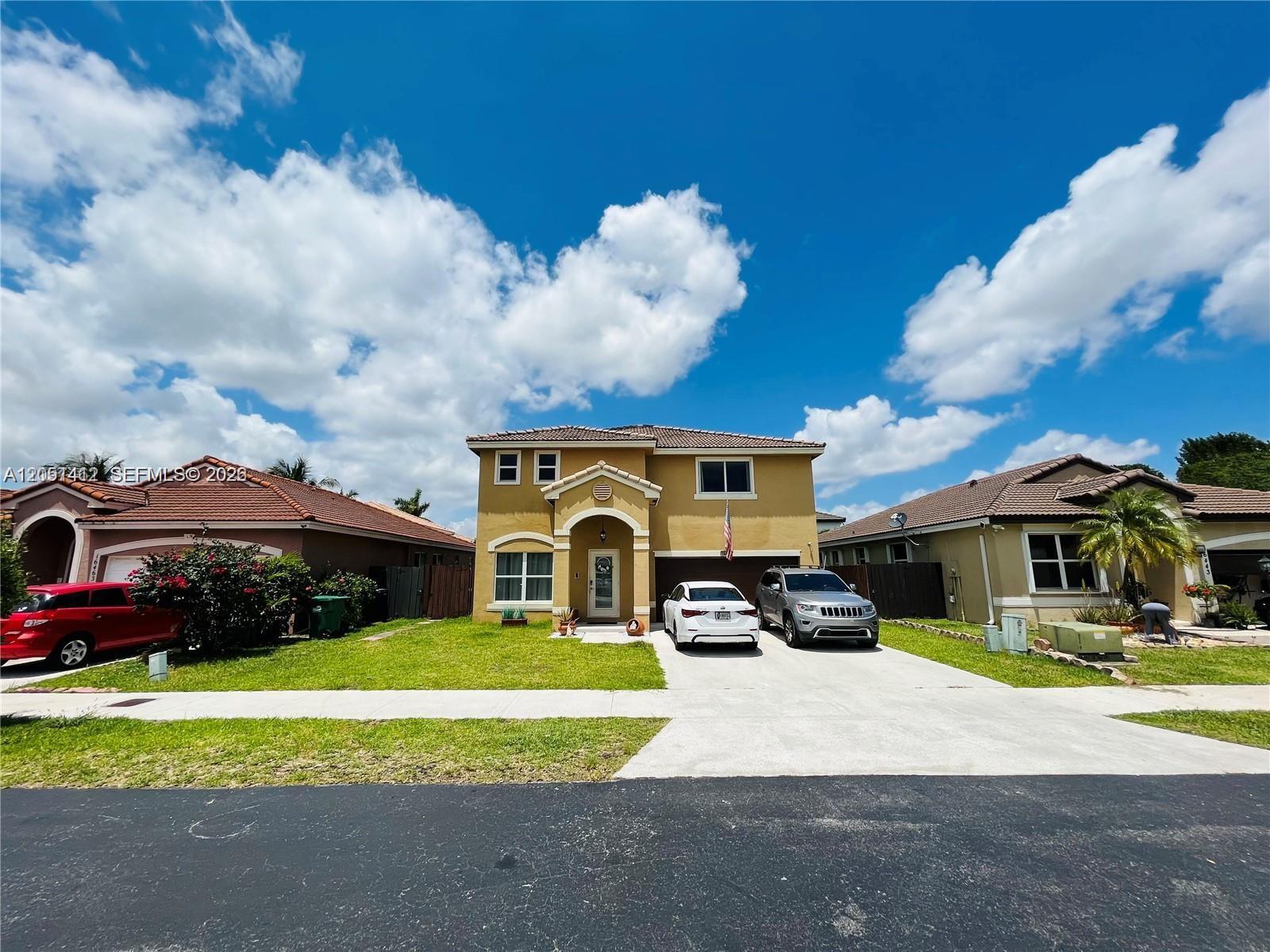 16453 Southwest 75th Terrace Miami, FL 33193 - Photo 4 of 26