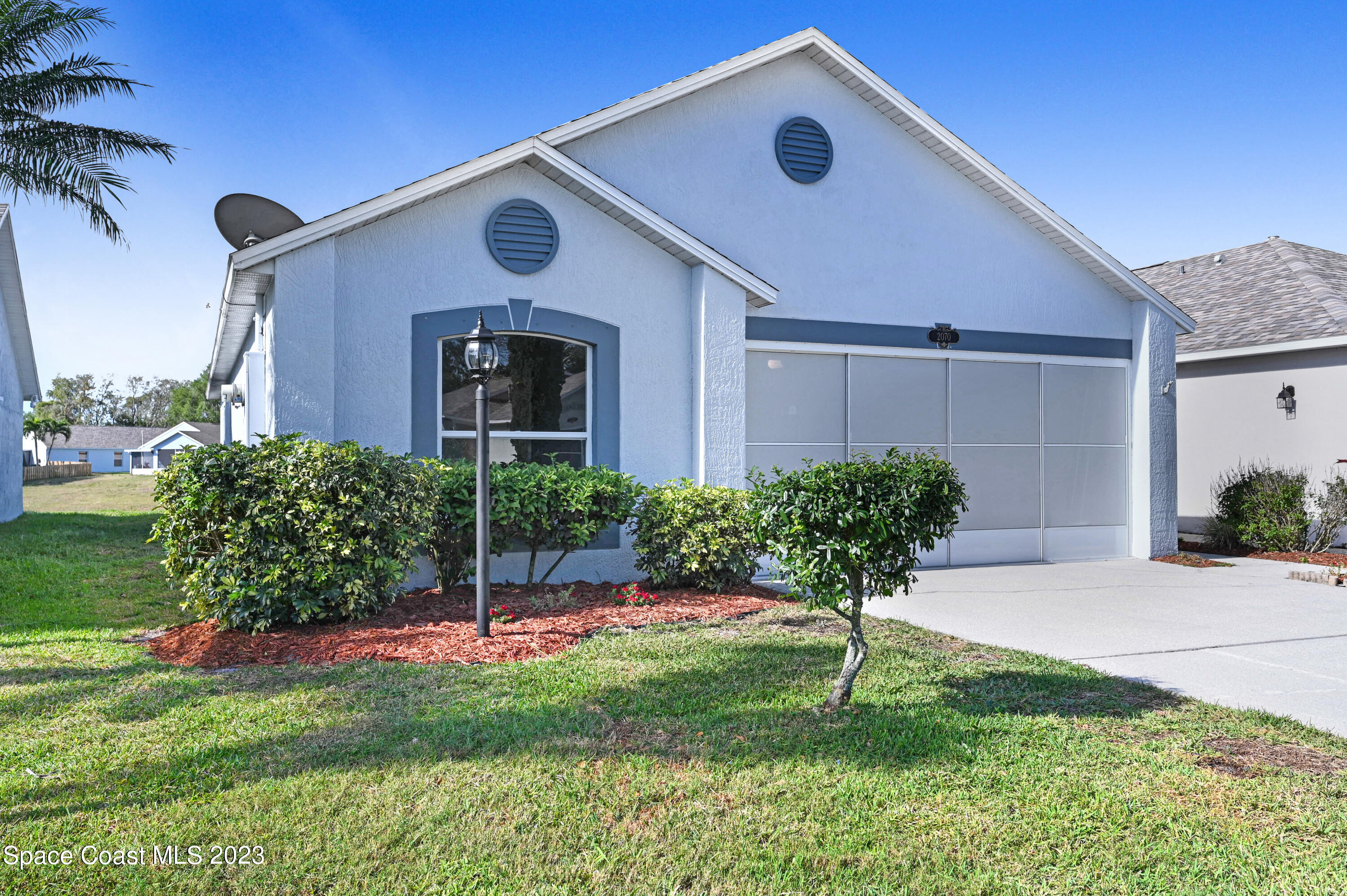 2070 Redwood Circle Palm Bay, FL 32905 - Photo 2 of 33 DSC_1842